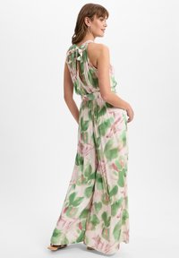 More & More Jumpsuit - lind rosa