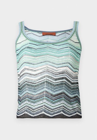 Αμάνικη πλεκτή μπλούζα με σχέδιο ζιγκ-ζαγκ σε αποχρώσεις του πράσινου, μπλε, λευκού και μαύρου, με στρογγυλή λαιμόκοψη και εσωτερική ετικέτα επωνυμίας.