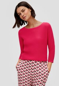 s.Oliver BLACK LABEL MIT FLEDERMAUSÄRMELN - Strickpullover - pink