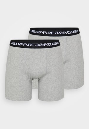 Boxer briefs cinzentos com uma faixa preta com "Billionaire Boys Club" em texto branco. Material de algodão suave, comprimento até a metade da coxa, design ajustado.