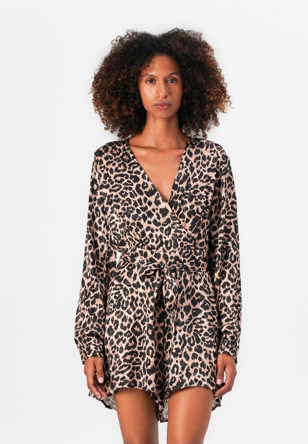 MALORIE BELTED SHORT ROMPER - Jumpsuit