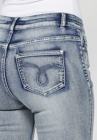 Koroshi Kavbojke slim fit - azul cl  light blue