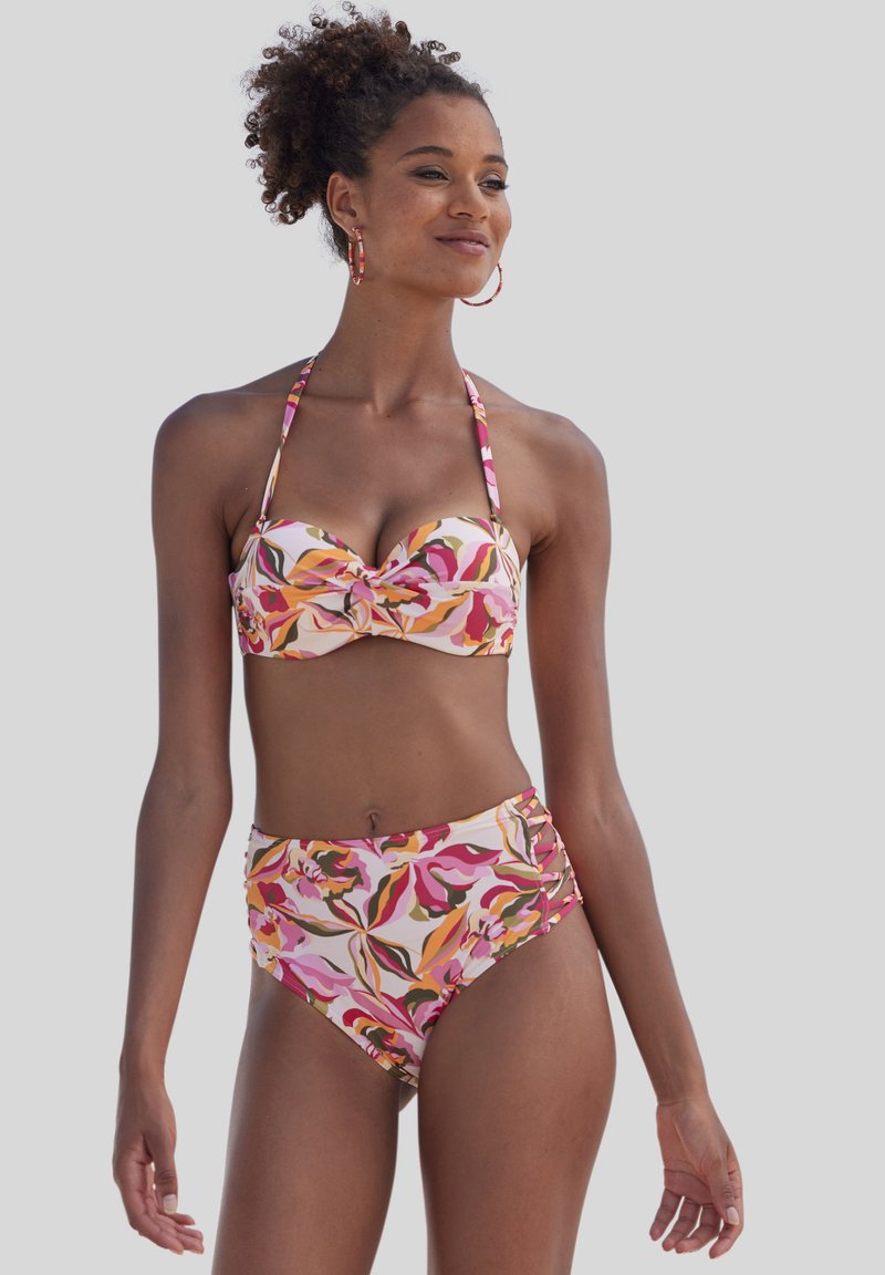 Dvoudílný bikiny set s kvetinovým vzorom v odtieňoch ružovej, oranžovej a zelenej. Vrchný diel má uzlový dizajn a spodný diel s vysokým pásom má bočné riasenie.