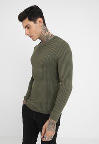 Pier One Camisola - oliv