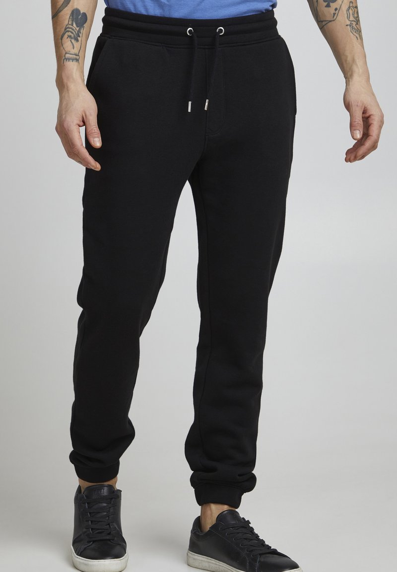 Solid SDROUVEN REGULAR FIT - Jogginghose - true black