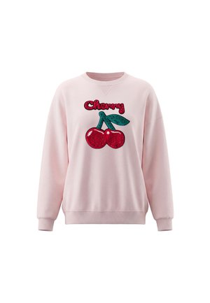 Felpa rosa chiaro a manica lunga con ciliegie rosse di paillettes e foglie verdi, e la parola "Cherry" in paillettes rosse sulla parte anteriore.
