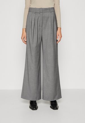 Zilveren Y.A.S. Wijde broek YASSTORMA HW PANTS