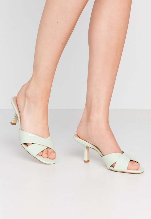 MONTANNA - Pantolette hoch - green