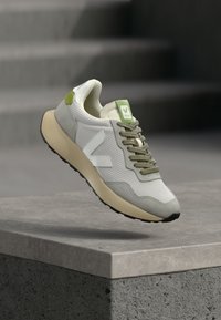 Niewybrane, light grey/white/detox