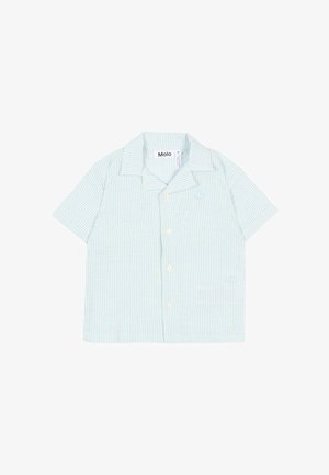 Chemise à manches courtes avec boutons, rayée verticalement bleu clair et blanc, avec un petit col, étiquetée « Molo » à l’intérieur de l’encolure.