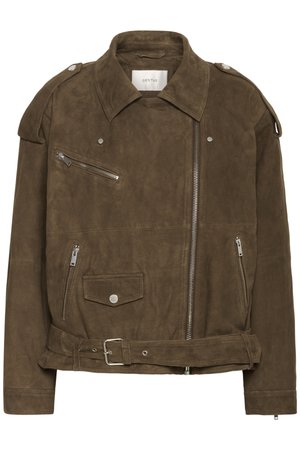 Rudos spalvos zomšinė striukė su plačiu apykakliu, kišenėmis su užtrauktukais ir sagomis, pečių dirželiais ir liemeniu su diržu. Vienalytės, lygaus paviršiaus tekstūros.