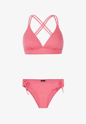 Roze geribbelde bikini set bestaande uit een driehoekige bralette met kruislings straps en bikinibroekjes met zijstrik.