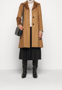 WEEKEND MaxMara Abrigo clásico - camel