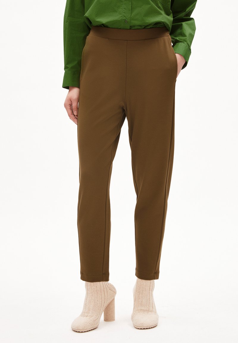 ARMEDANGELS MAGDAA - Broek - dried moss