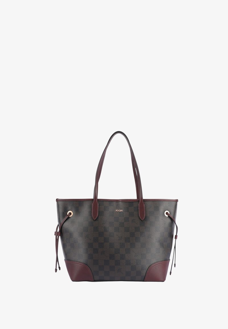 Brun ternet skuldertaske med kastanjebrun læderdetaljer, dobbelthåndtag, snøredetaljer og logo foran, lavet af holdbart materiale.