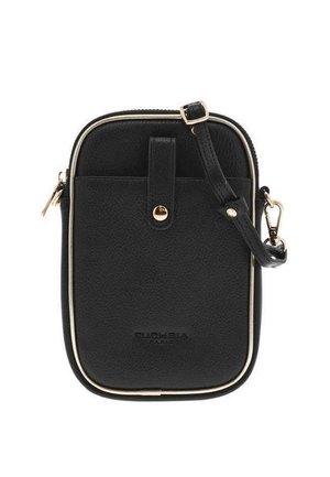 Sac bandoulière en simili cuir noir avec accent en fermeture éclair dorée, poche avant, bandoulière ajustable et logo "Fuchsia Paris" en relief.