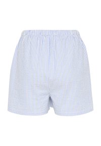 Pantalones cortos de algodón a rayas azules y blancas con cintura elástica y corte holgado. Presentan líneas verticales delgadas y una textura suave.