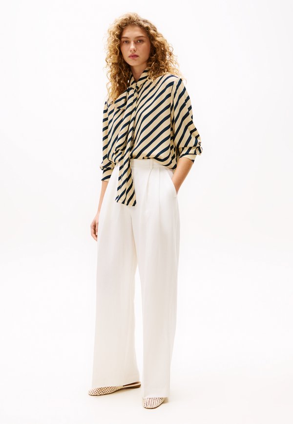 TH X SOFIA RICHIE GRAINGE FLUID BRETON SHIRT - Blouse3