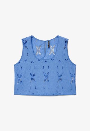 Top corto senza maniche blu con motivo in pizzo floreale e dettagli a ritaglio, scollo rotondo e chiusura posteriore con bottoni.