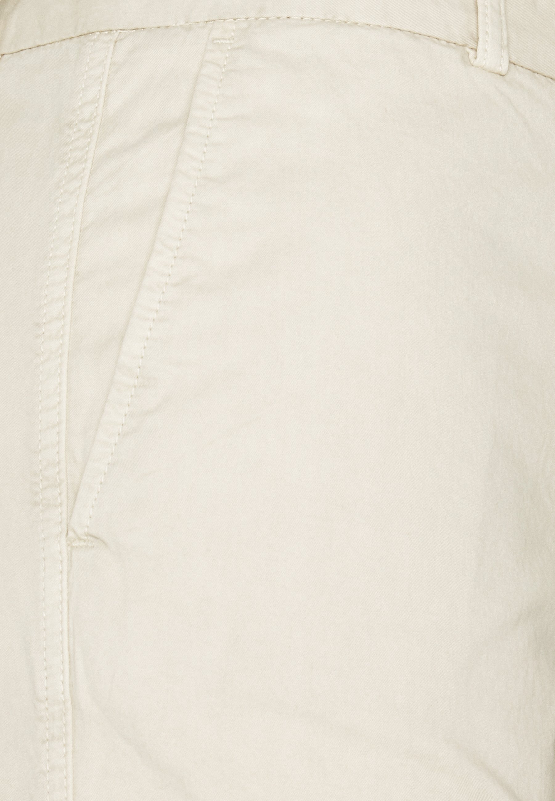 Femme Chino Femme Chino