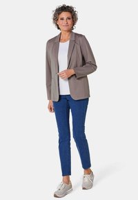 GOLDNER LEICHTER MIT HÖCHSTER BEWEGUNGSFREIHEIT - Blazer - taupe