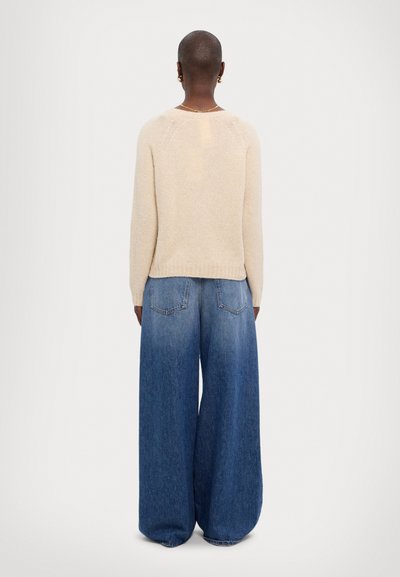 Weekend Max Mara GHIACCI - Strikkegenser - ecru