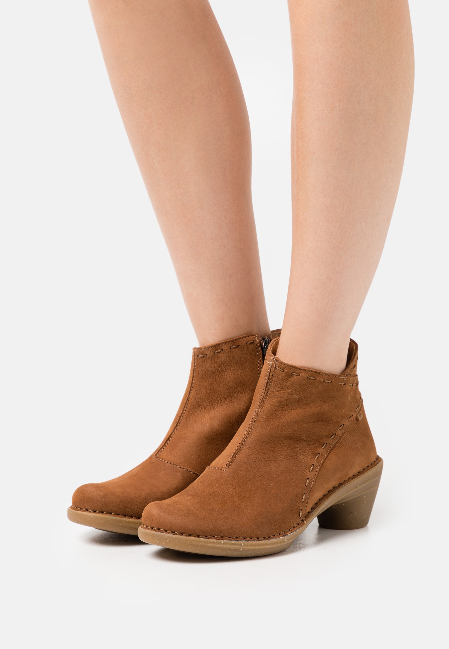 El Naturalista Botines bajos - pleasant wood/marrón oscuro - Zalando.es