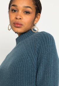 Monki Camisola - turquoise dark