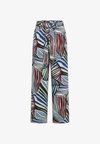 WIDE LEG HOSE MIT PRINT UND GÜRTELDETAIL - Pantalones - palm breeze green