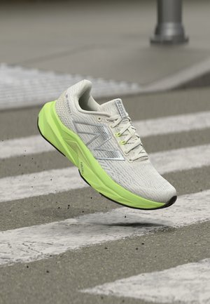 New Balance FUELCELL PROPEL V5 - Chaussures de running sur route - sea salt