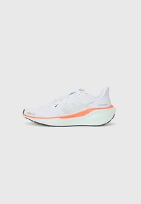 AIR ZOOM PEGASUS 41 UNISEX - Silniční běžecké boty - white/metal-coloured/silver-coloured/barely green/bright crimson