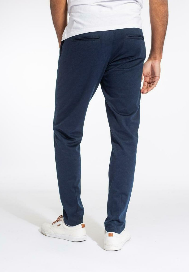 Herren Chinos | U.S. Polo Assn. CLAUDE Chino dark sapphire/dunkelblau - KB81307 Herren Chinos | U.S. Polo Assn. CLAUDE Chino dark sapphire/dunkelblau - KB81307