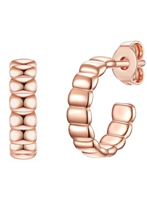 Ohrringe aus Roségold mit einem glatten, abgerundeten Design und strukturierten, hervortretenden Segmenten. Der eine ist ein gerader Stecker, der andere im Ohrhänger-Stil.