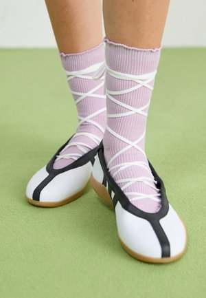 TAEKWONDO MEI BALLET - Ankle strap ballet pumps - cloud white/core black/gum