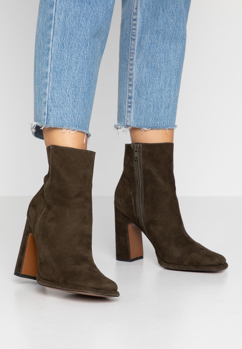 Topshop Korolliset nilkkurit - khaki