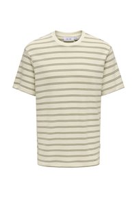 Camiseta a rayas en verde claro y crema, confeccionada en suave algodón. Presenta mangas cortas, cuello redondo y un corte relajado con un patrón texturizado.
