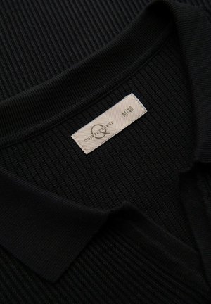 Ombre, BUTTONLESS WITH OPEN COLLAR - Polo - black