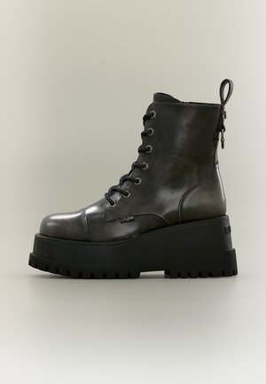 Buffalo, STACK LACE UP MID - Боти с платформа - black/vntg