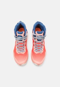 Mammut SERTIG II MID GORE TEX WOMEN - Túracipők - light salmon/dark salmon