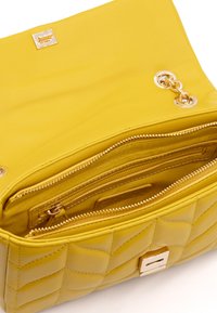 ALV by Alviero Martini ELETTRA - Handtasche - yellow