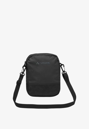 Schultertasche aus strapazierfähigem schwarzem Stoff, mit Reißverschluss, verstellbarem Schulterriemen und einem strukturierten oberen Bereich mit Logodetail.