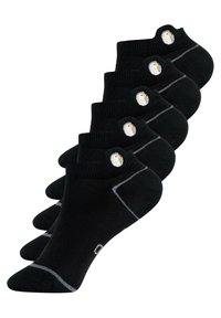 Schwarze Knöchelsocken im Set von fünf, mit einem kleinen gestickten Pinguin-Logo und weißen Akzenten. Glatte Textur und sportliches Design.
