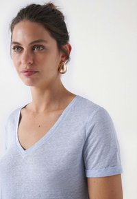 Salsa Jeans LINEN V-NECK - Camiseta básica - blau