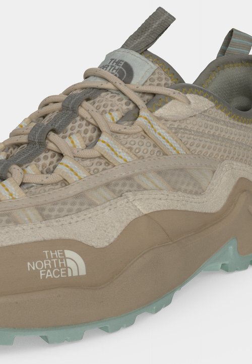 The North Face CLYFFE ULTRA UNISEX - Trainers - calacatta/muted pine — photo 7