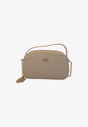 Borsa a tracolla in pelle beige con finitura texturizzata, tracolla in catena dorata, chiusura con zip e logo decorativo sul davanti.