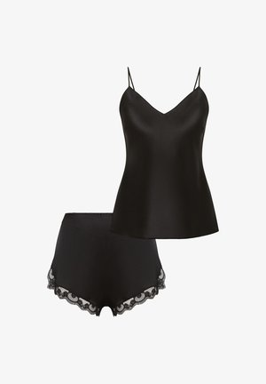 Simone Pérèle, SET, czarny