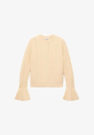 Crème-kleurige gebreide trui met kabelpatroon, ronde hals en uitlopende mouwen, plat gelegd op een witte achtergrond.