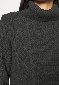 GAP Sweter