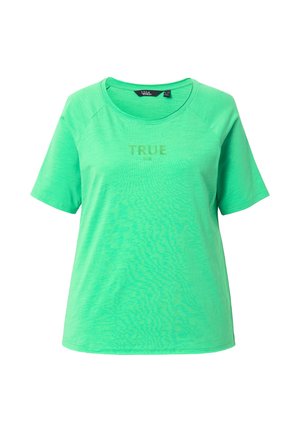 Green short-sleeve T-shirt featuring a round neckline and a slightly textured finish, with the word “TRUE” printed on the front.