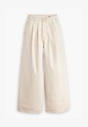 PLEATED TROUSER - Bukse - soft ecru